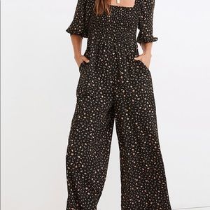 Never worn! Madewell Lucie Elbow-Sleeve
Smocked Wide-Leg
Jumpsuit